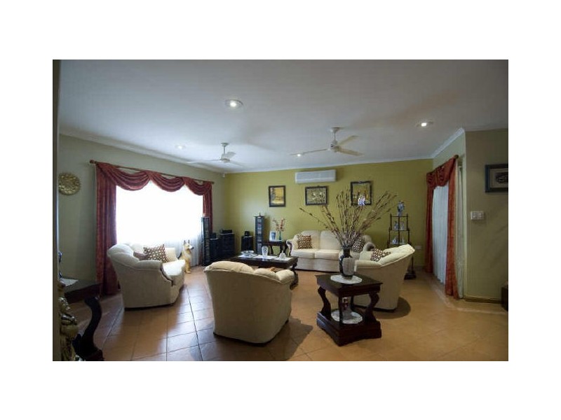 30 Callum Street, Mooroobool QLD 4870