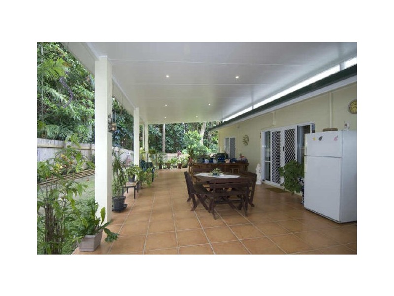 30 Callum Street, Mooroobool QLD 4870