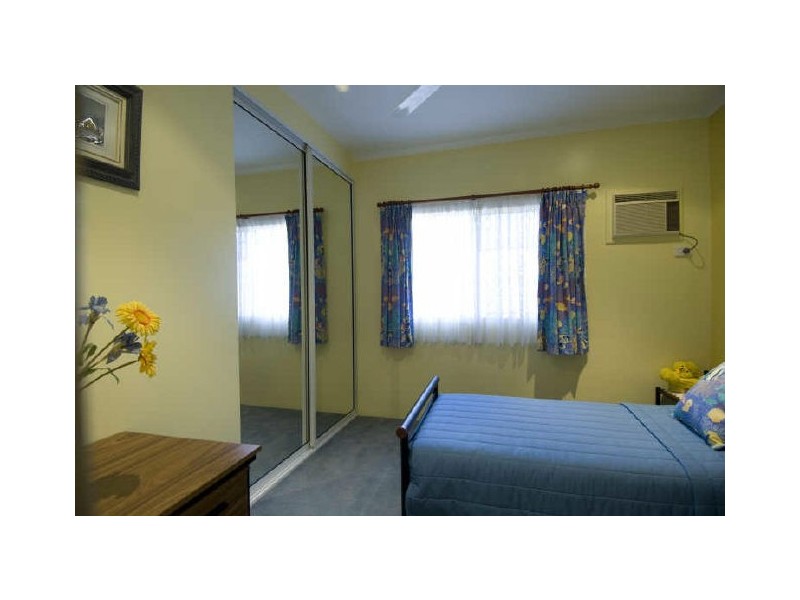 30 Callum Street, Mooroobool QLD 4870