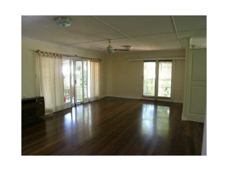 24 Hodel Street, Whitfield QLD 4870