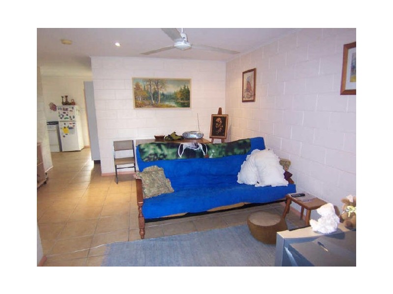 2/41 Sperring Street, Manunda, Cairns QLD 4870