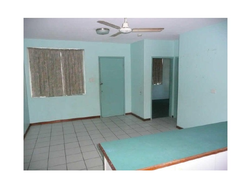 2/15A Lily Street, Cairns North QLD 4870