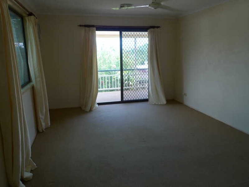 23 Makoo Close, White Rock QLD 4868