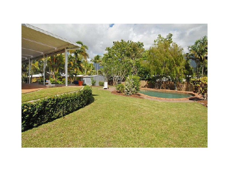 3 Craig Close, Brinsmead QLD 4870