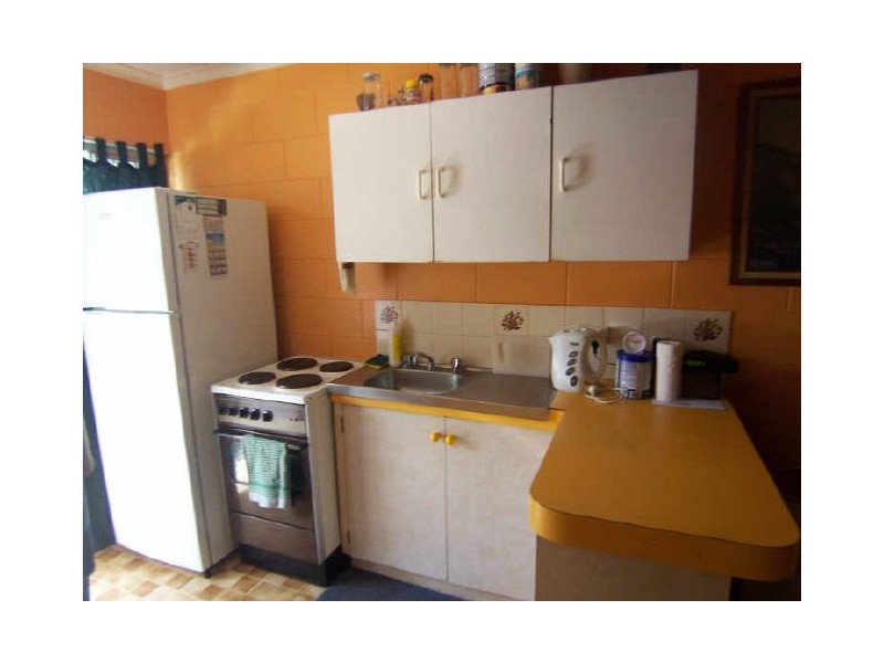 2/31 Miles Street, Manoora QLD 4870