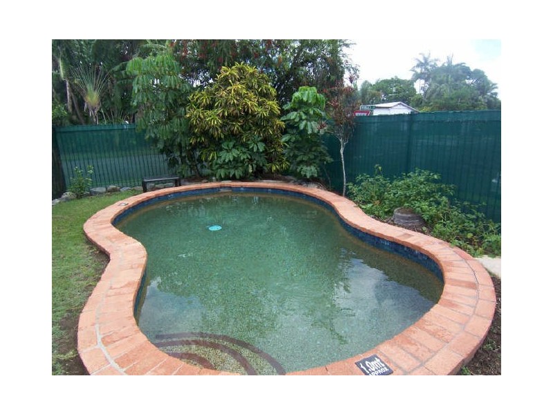 2/31 Miles Street, Manoora QLD 4870