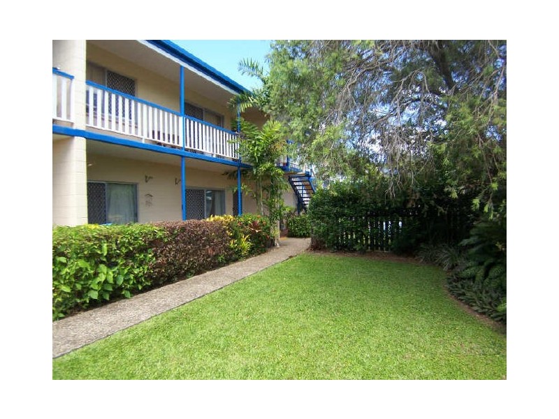 2/71 Pease Street, Manoora, Cairns QLD 4870