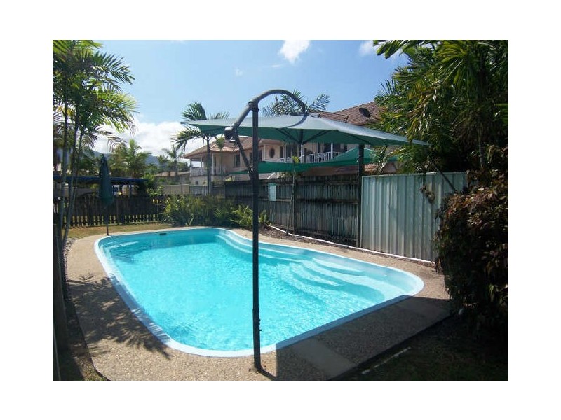 2/71 Pease Street, Manoora, Cairns QLD 4870