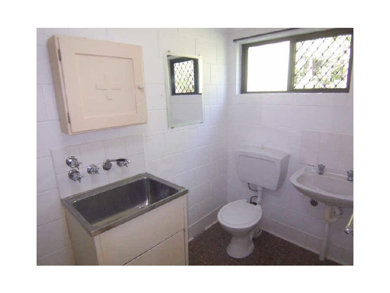 2/4 McPherson Close, Edge Hill QLD 4870