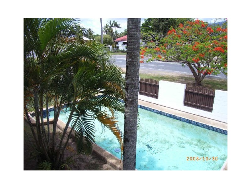 100 Tills Street, Westcourt QLD 4870