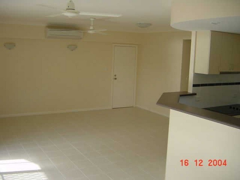 2/193 Kamerunga Road, Freshwater QLD 4870