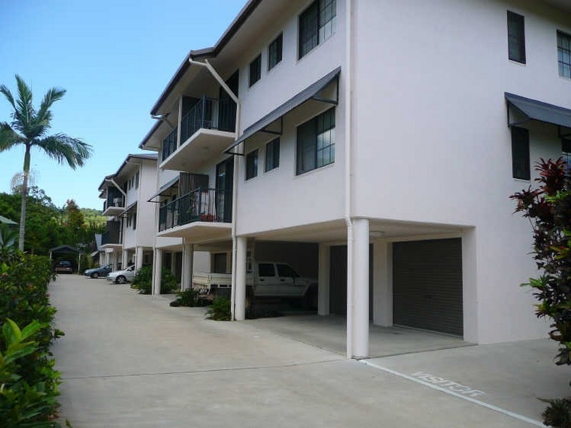 2/193 Kamerunga Road, Freshwater QLD 4870