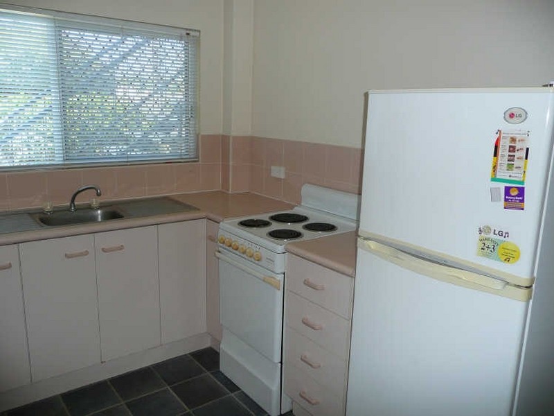 2/1 Cannon Street, Manunda QLD 4870