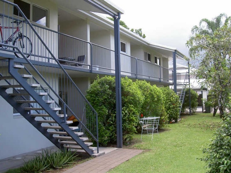 2/1 Cannon Street, Manunda QLD 4870