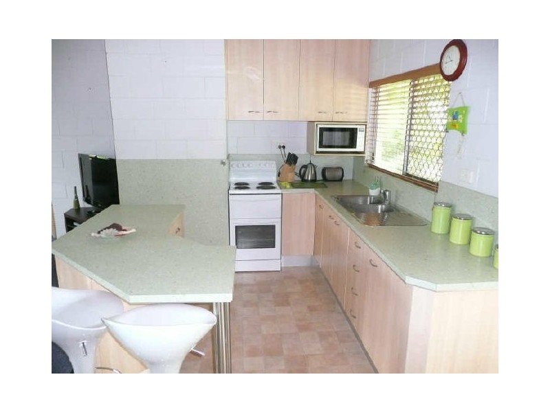 2 Fraser Close, Kanimbla QLD 4870