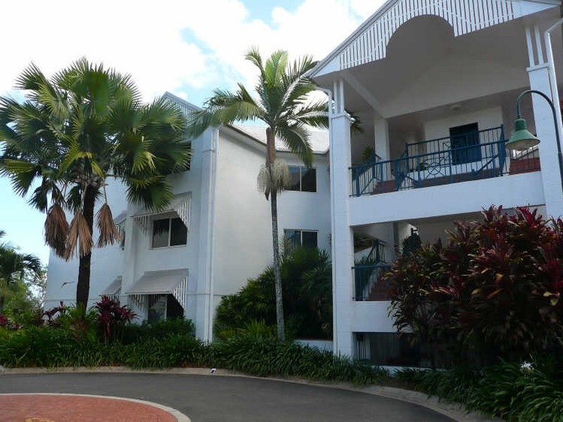 65/8 Munro Terrace, Mooroobool QLD 4870