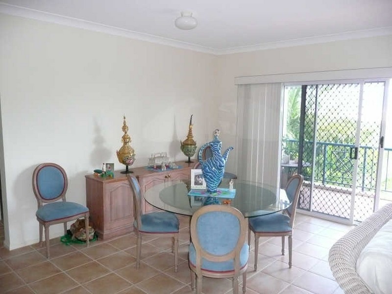 65/8 Munro Terrace, Mooroobool QLD 4870