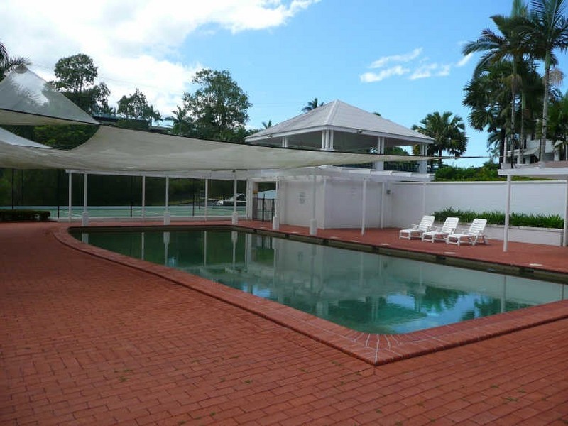 65/8 Munro Terrace, Mooroobool QLD 4870