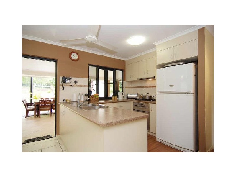 4 Comet Street, Bayview Heights QLD 4868