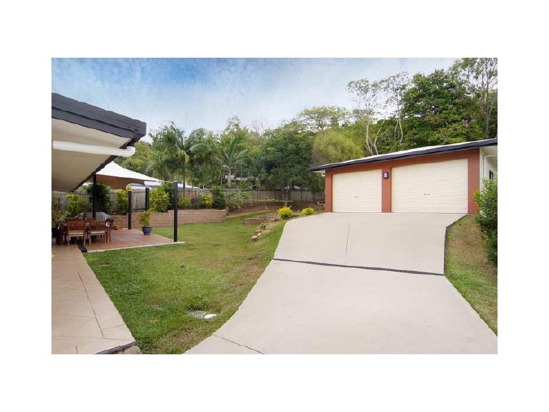 4 Comet Street, Bayview Heights QLD 4868