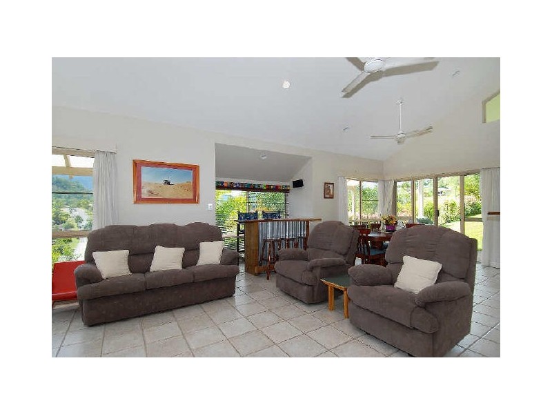 5 East Park Ridge Drive, Park Ridge QLD 4125