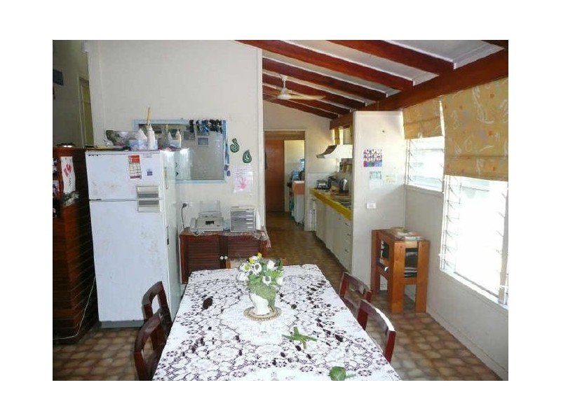 3 Perkins Street, Manoora QLD 4870