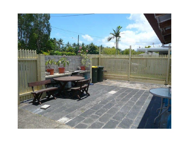 3 Perkins Street, Manoora QLD 4870