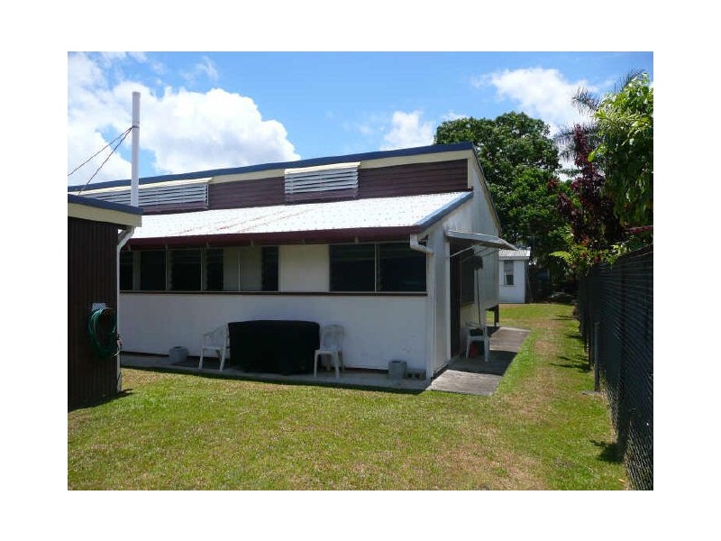 3 Perkins Street, Manoora QLD 4870