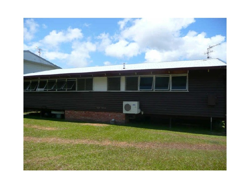 3 Perkins Street, Manoora QLD 4870