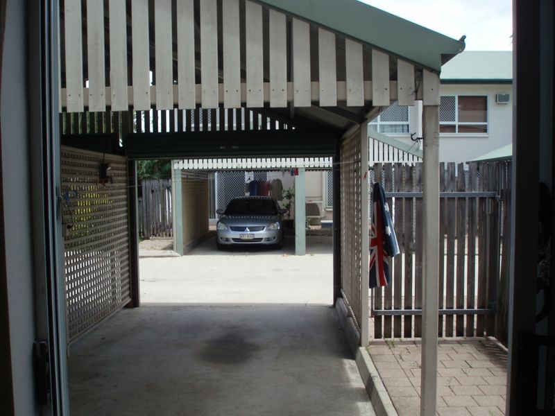 Westcourt QLD 4870