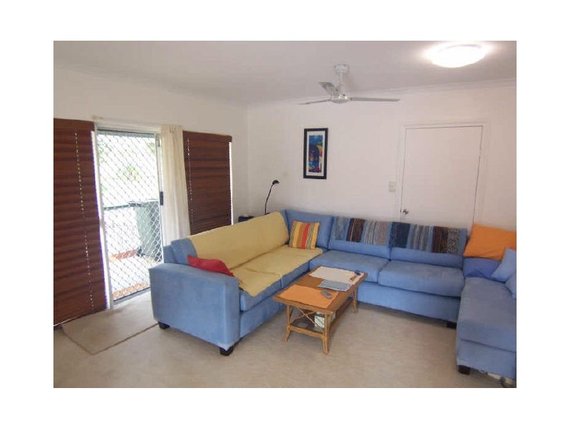 5/3-4 Holden Close, Whitfield QLD 4870