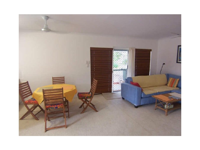 5/3-4 Holden Close, Whitfield QLD 4870