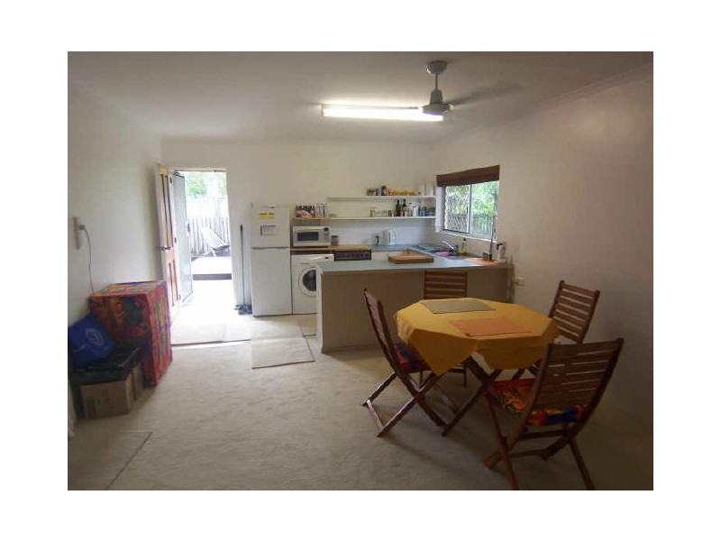 5/3-4 Holden Close, Whitfield QLD 4870