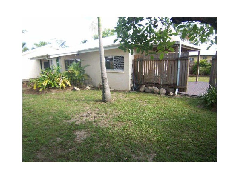 5/3-4 Holden Close, Whitfield QLD 4870