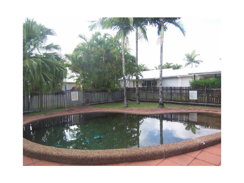 5/3-4 Holden Close, Whitfield QLD 4870