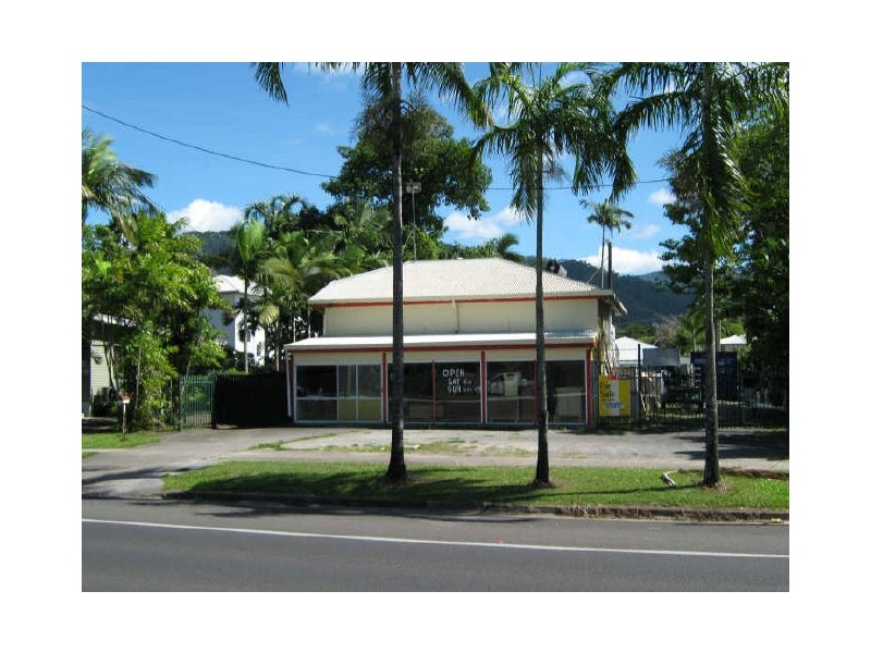 5 Pease Street, Manoora QLD 4870