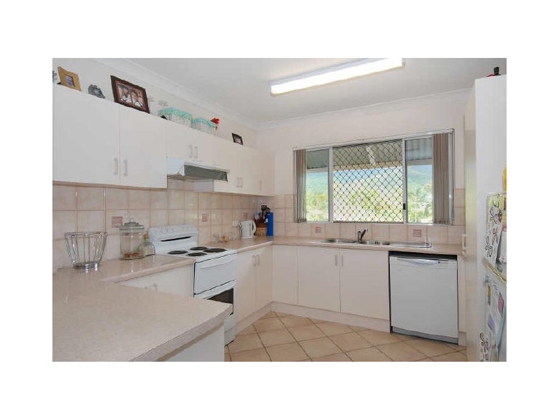 1/190 Currawong Street, Bayview Heights QLD 4868
