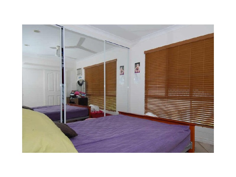 1/190 Currawong Street, Bayview Heights QLD 4868