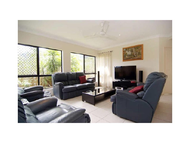 2 Barossa Close, Park Ridge QLD 4125