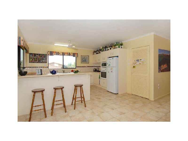 11 Bayview Street, Bayview Heights QLD 4868