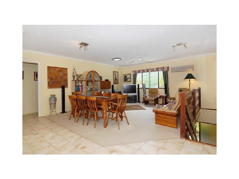 11 Bayview Street, Bayview Heights QLD 4868