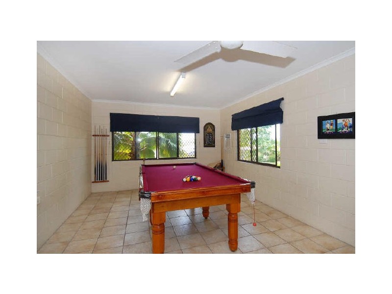 11 Bayview Street, Bayview Heights QLD 4868