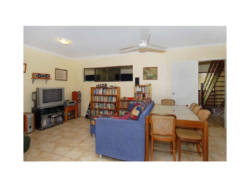 11 Bayview Street, Bayview Heights QLD 4868