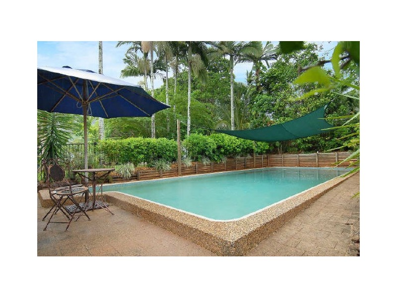 11 Bayview Street, Bayview Heights QLD 4868