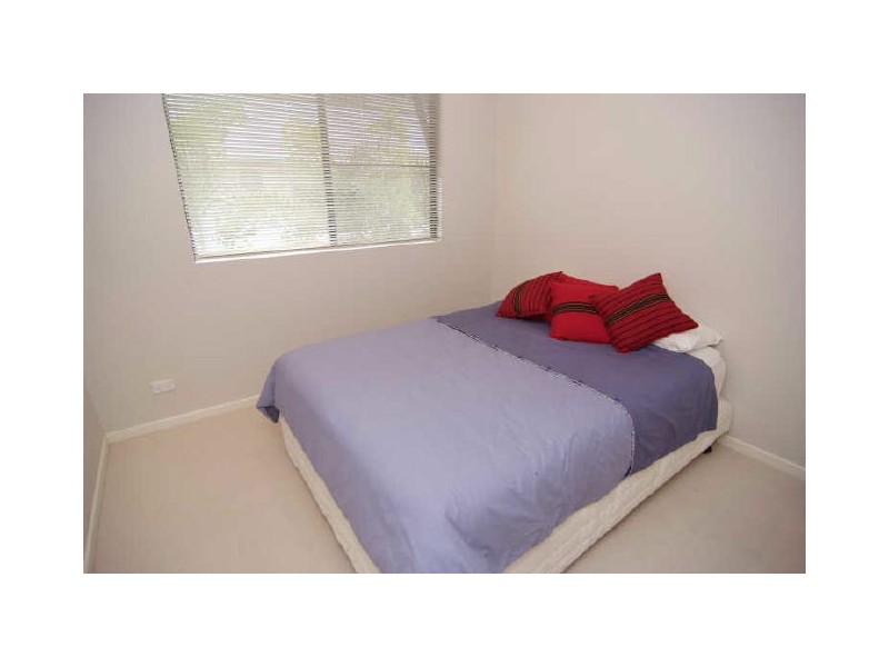 12/351 Lake Street, Cairns North QLD 4870