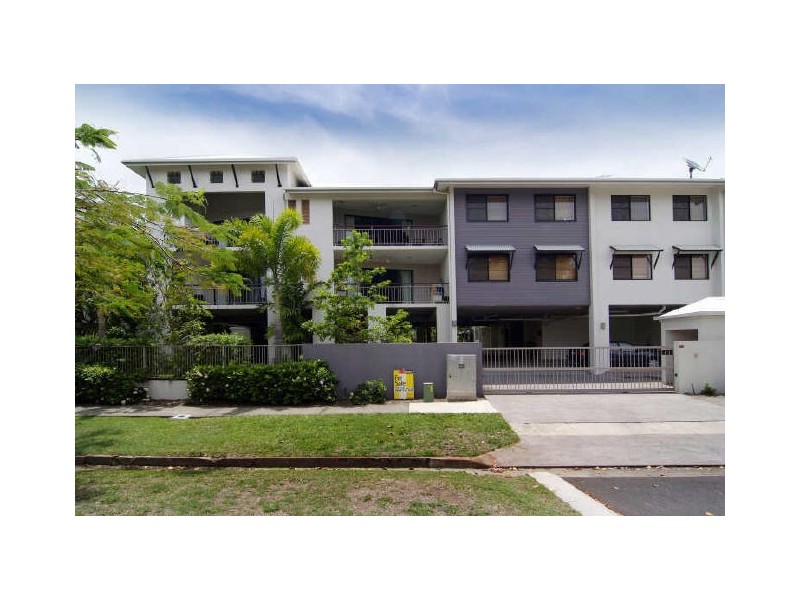 12/351 Lake Street, Cairns North QLD 4870