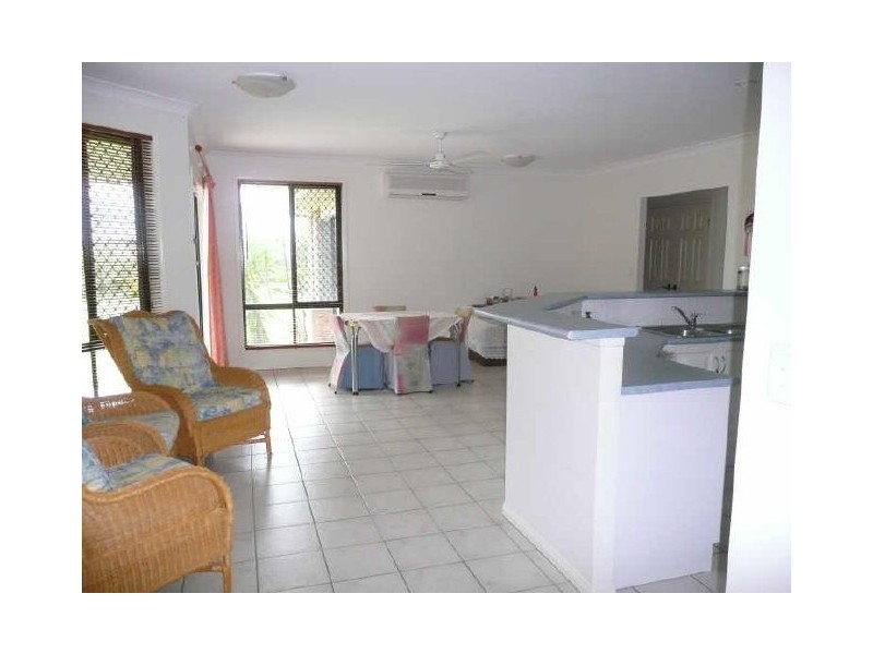 9 Village Terrace, Redlynch QLD 4870
