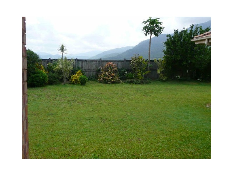 9 Village Terrace, Redlynch QLD 4870