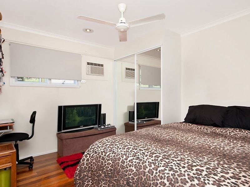 7 Aldinga Close, Whitfield QLD 4870