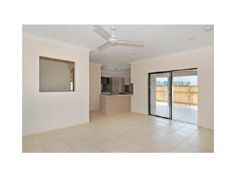 5 Liontown Way, Trinity Park QLD 4879